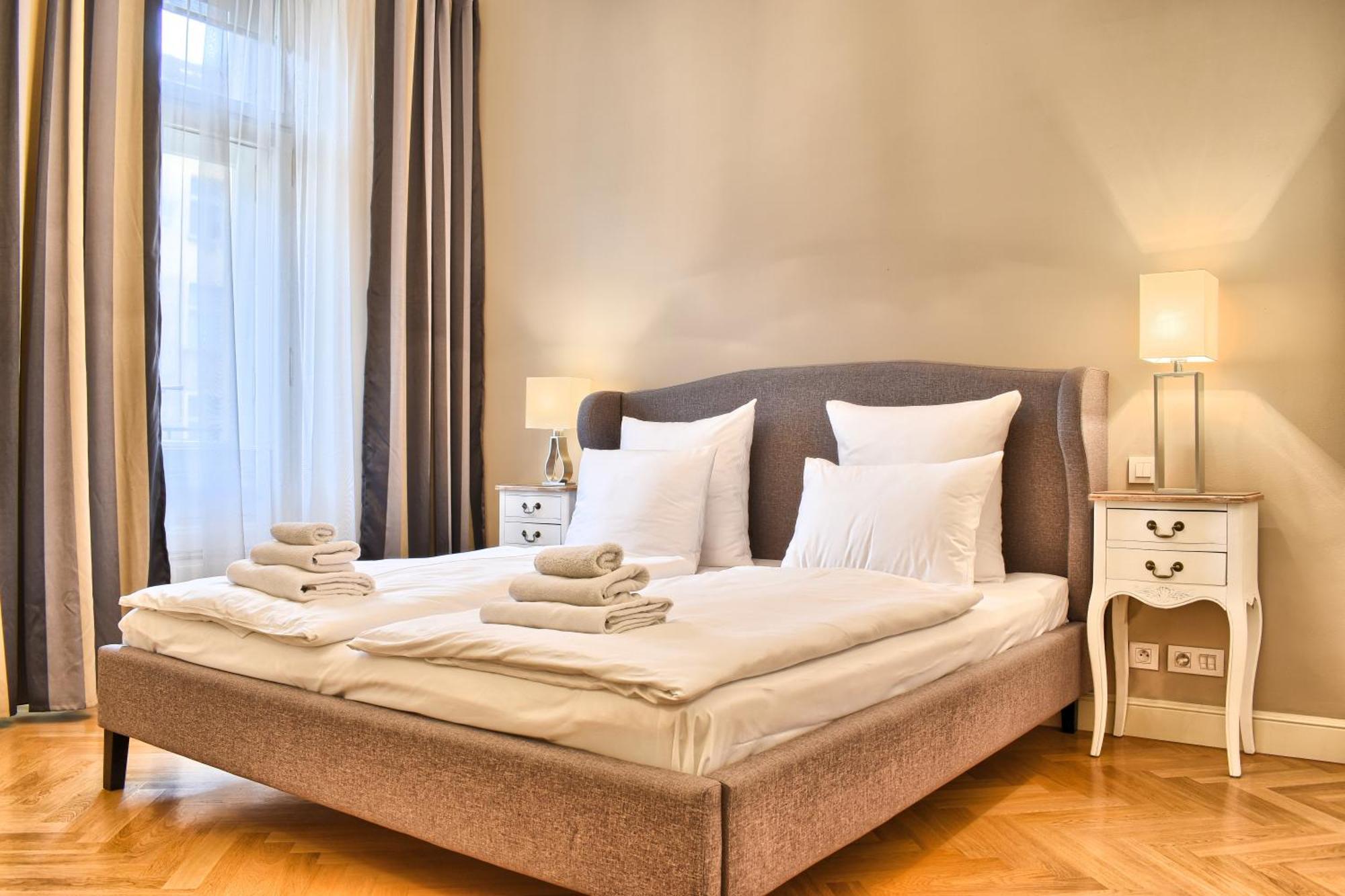 Milosrdnych Apartments Praga Zewnętrze zdjęcie