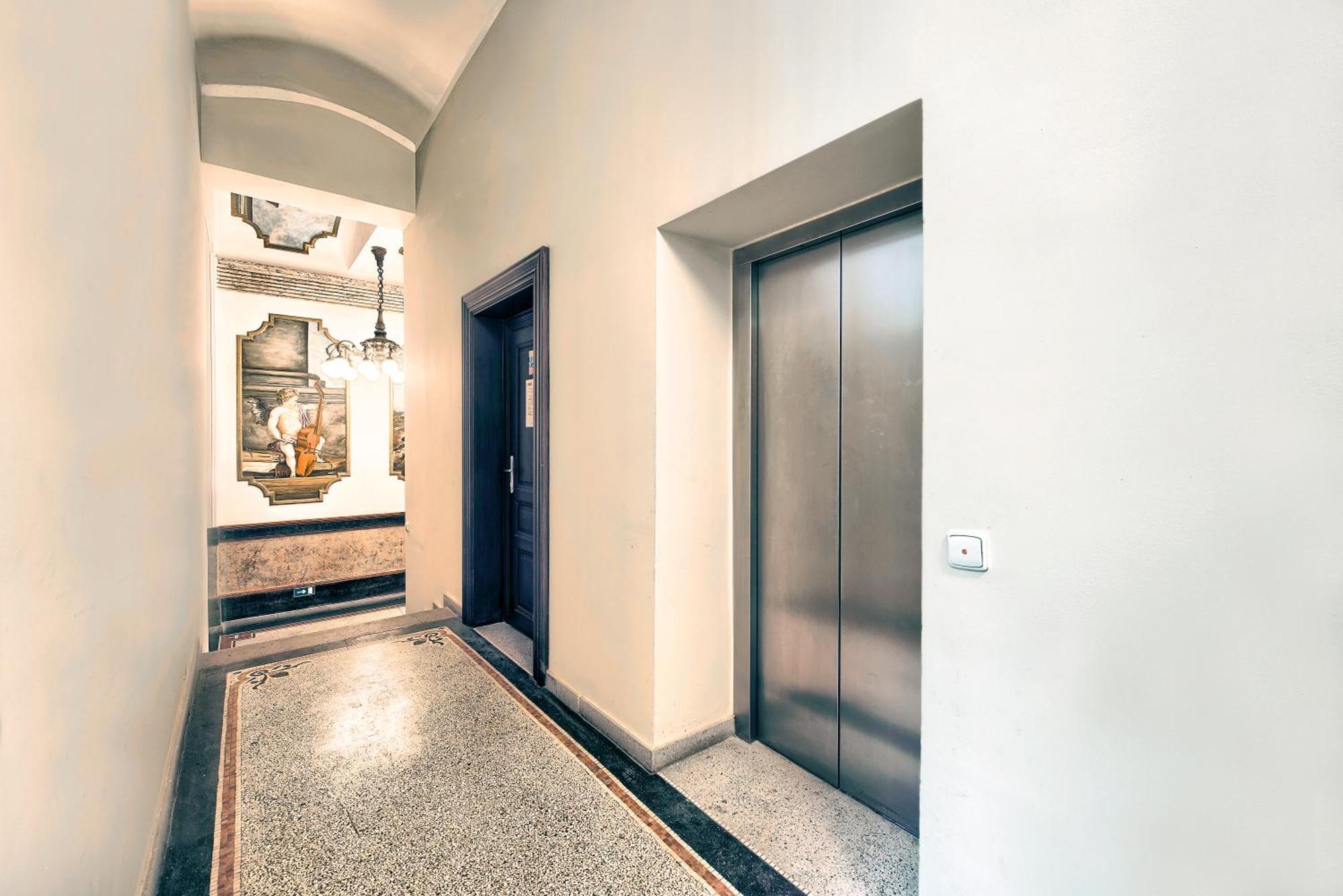 Milosrdnych Apartments Praga Zewnętrze zdjęcie