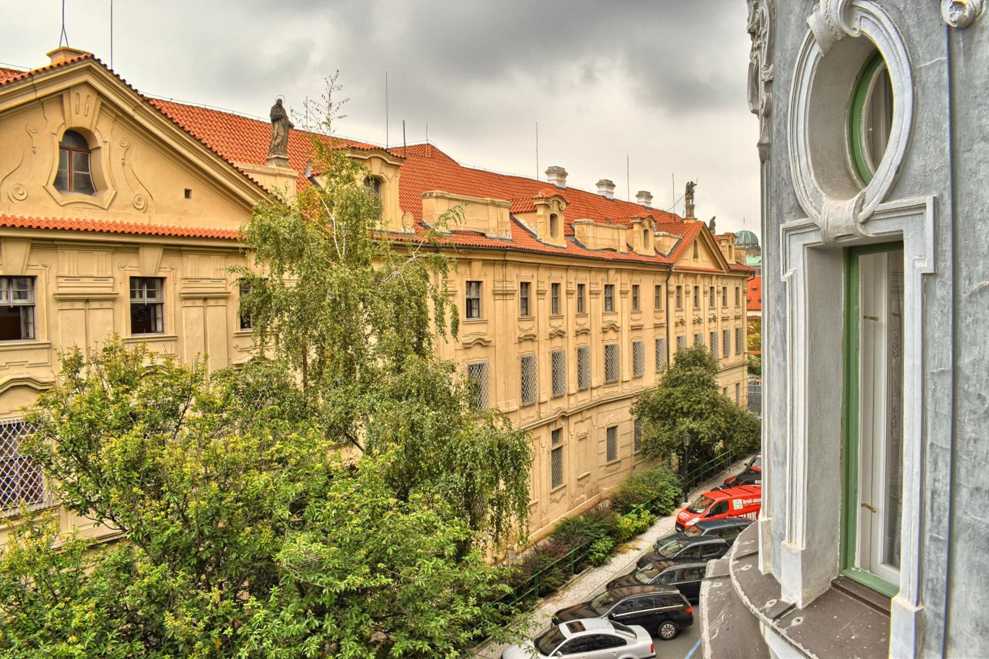 Milosrdnych Apartments Praga Zewnętrze zdjęcie